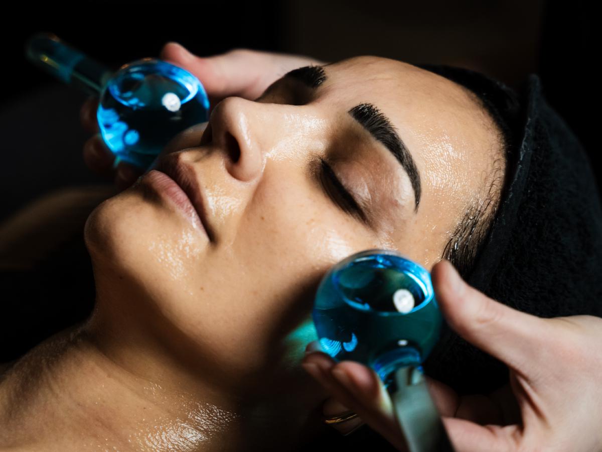 Facial Behandlung im Studio